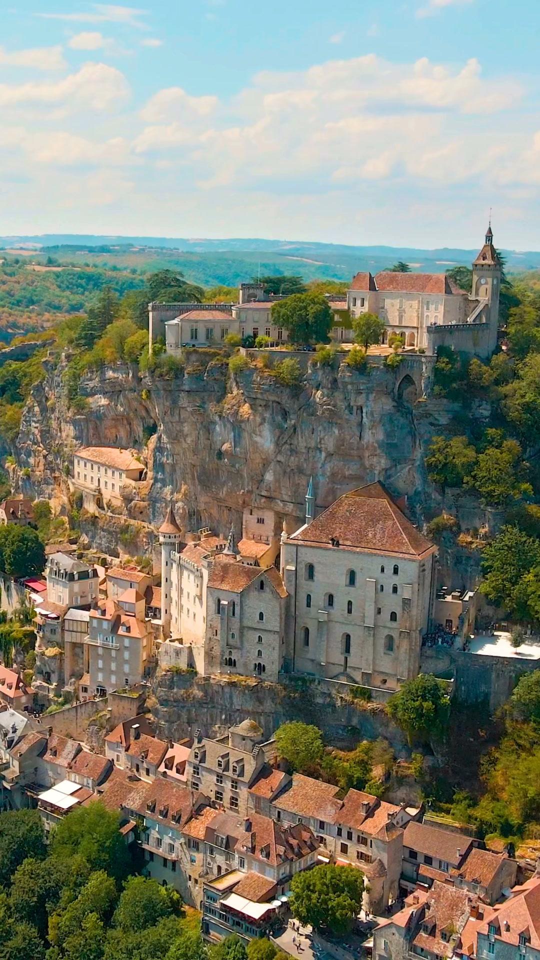 rocamadour cliff village sanctuary